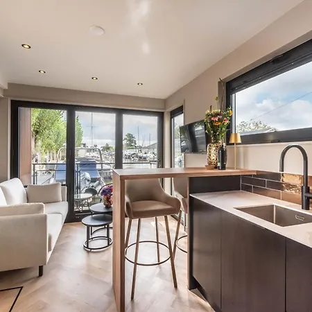 Luxury Watervilla Near Amsterdam And Schiphol Casa de Férias Aalsmeer