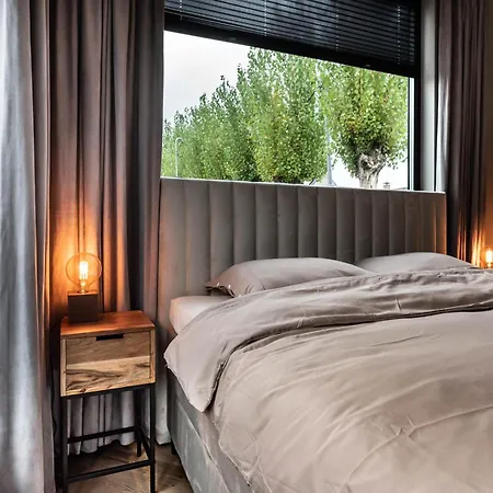 Luxury Watervilla Near Amsterdam And Schiphol