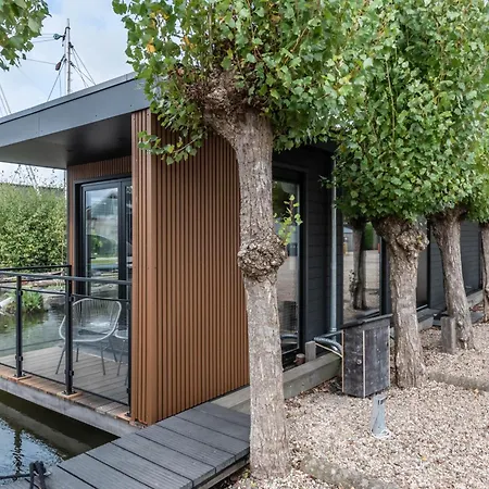 Casa de Férias Luxury Watervilla Near Amsterdam And Schiphol